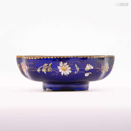 A French enameled copper bowl with daisy decoration, 19th ce...