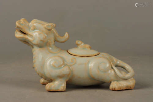 Hutian kiln unicorn water bowl ornament