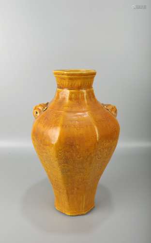 A Yellow-glazed Eight-Edged Vase with Dark-Engraved Dragon P...