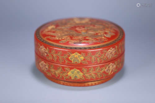 Old lacquer box with dragon pattern lid