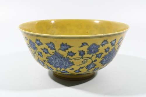 Yellow glazed blue and white bowl