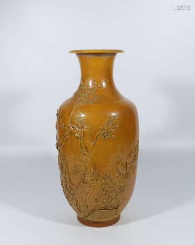 Yellow-glazed engraved magpie and plum vase