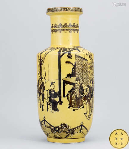 十九世紀 黃地青花人物棒槌瓶
