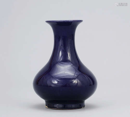 清中期 茄子紫釉瓶