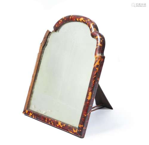 Y A TORTOISESHELL EASEL MIRROR, LATE 19TH OR EARLY 20TH CENT...