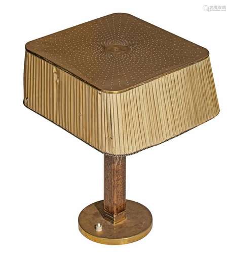 A rare vintage model 5066 table lamp by Paavo Tynell for  Oy...