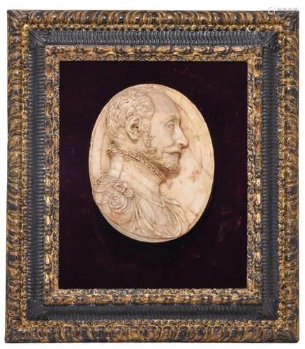 A fine Renaissance alto-relievo marble profile portrait of a...