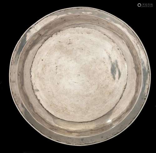 A silver plate, with inscription, 17th/18thC, H 4,2 - ø 34 -...