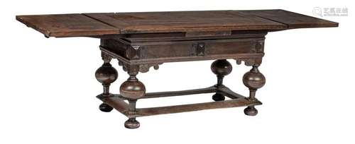 An impressive Flemish or Dutch oak table, early 17thC, H 80 ...