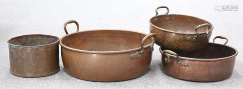 THREE ANTIQUE COPPER ROLL-TOP PANS AND A RIVETED COPPER PLAN...