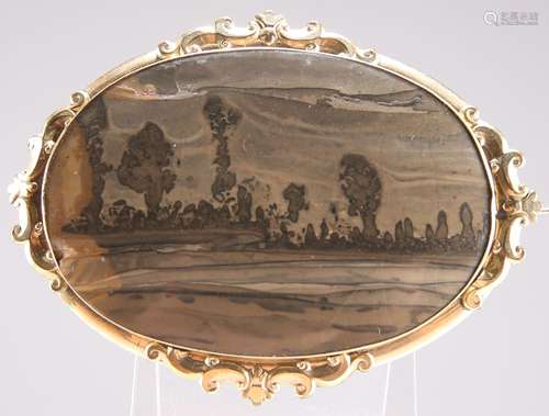 A VICTORIAN LANDSCAPE AGATE LARGE BROOCH