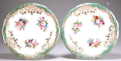 A PAIR OF 19TH CENTURY DAVENPORT LONGPORT DESSERT PLATES