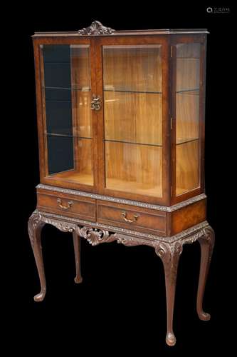 A GEORGIAN STYLE BURR WALNUT VITRINE