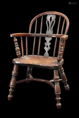 A 19TH CENTURY YEW AND ELM CHILD'S WINDSOR CHAIR