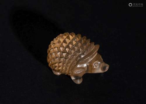 A CARVED ROMAN ROCK CRYSTAL HEDGEHOG, 3RD-5TH CENTURY A.D.