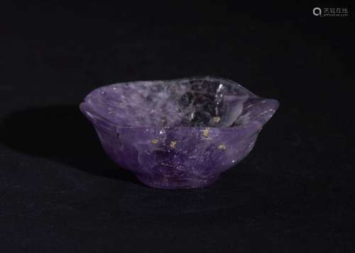 A GREEK AMETHYST COSMETIC DISH, 1ST CENTURY A.D. OR LATER