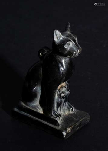 AN EGYPTIAN SEATED STEATITE CAT AMULET, LATE PERIOD, 26TH-30...