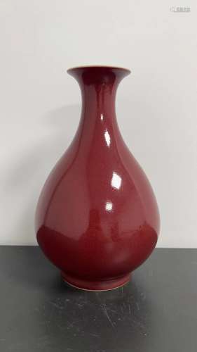 清 红釉玉壶春瓶