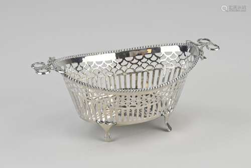 Silver candy basket with bow