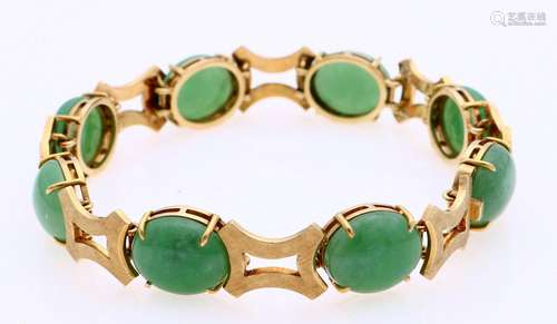 Gold bracelet with jade