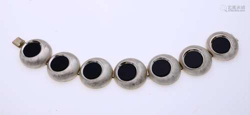 Silver bracelet with onyx