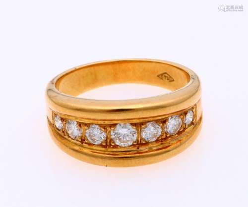 Gold ring with diamond