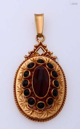 gold garnet pendant