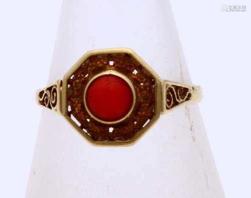 Gold ring red coral
