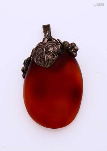 Silver pendant amber