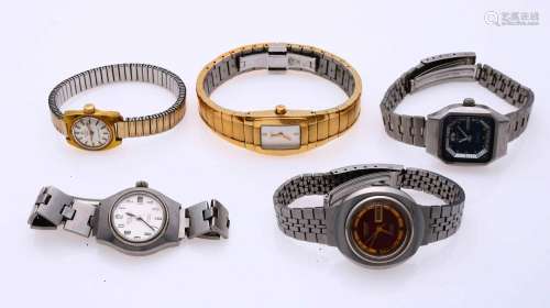 Lot with 5 ladies watches