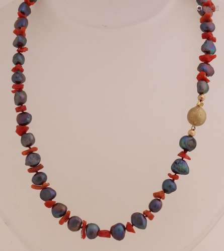 Necklace of black pearl & red coral
