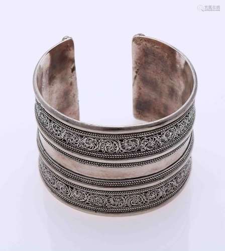 Silver clip bracelet