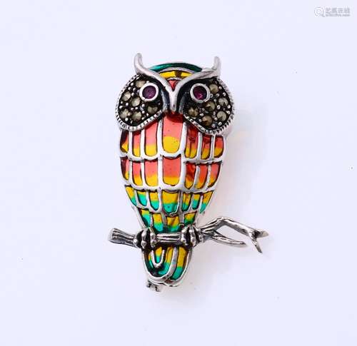 Silver brooch/pendant, owl with enamel