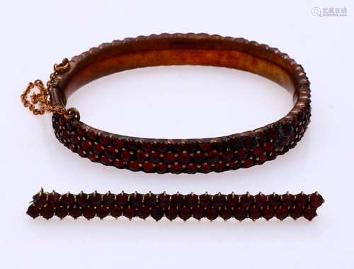 Bracelet and brooch with garnet