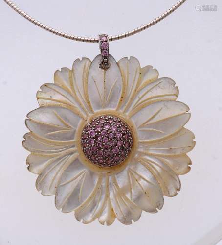 Silver necklace with mother-of-pearl pendant