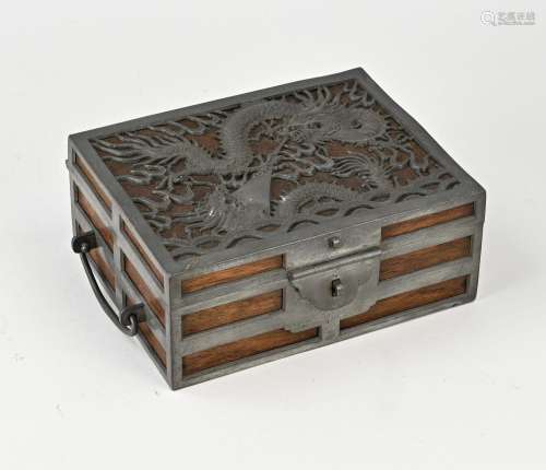 Chinese lidded box, 1920