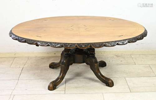 Large English tilt-top table