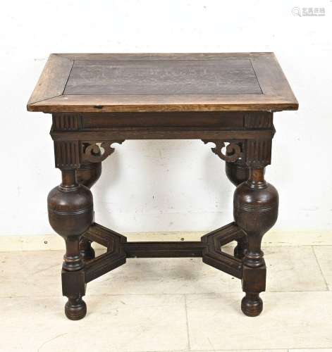 19th century Dutch oak table