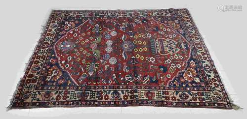 Persian rug, 200 x 165 cm.