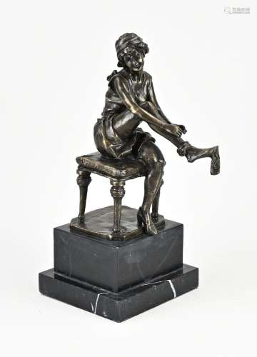 Bronze figure, Woman on chair