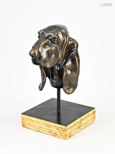 Bronze Basset Dog Head