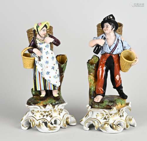 Two French statues, H 27 - 30 cm.