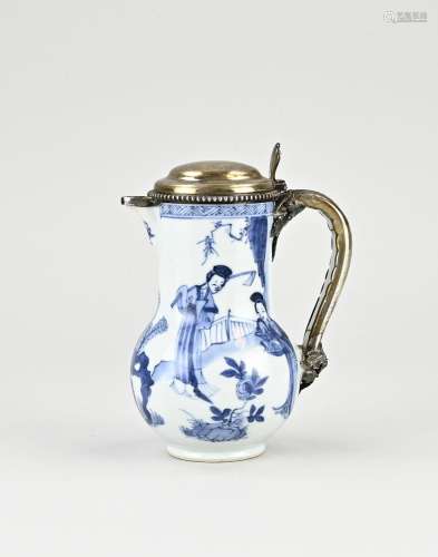 17th - 18th century Chinese Kang Xi jug, H 13.5 cm.