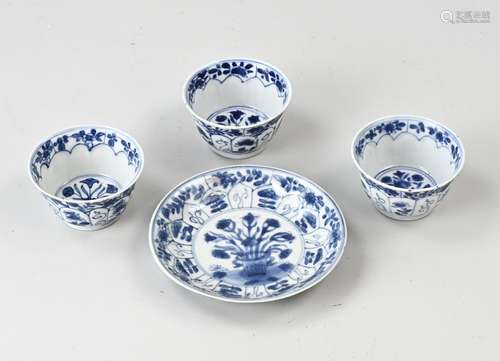 Lot of Chinese porcelain (4x)