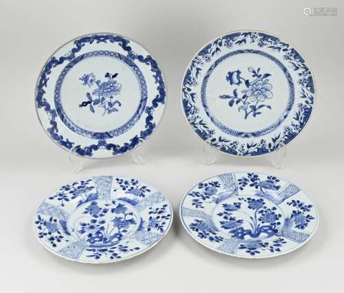 Four 18th century Chinese plates Ø 25 - 26 cm.