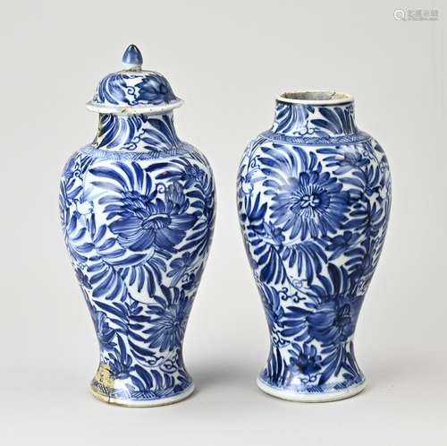 Two 18th century Kang Xi vases