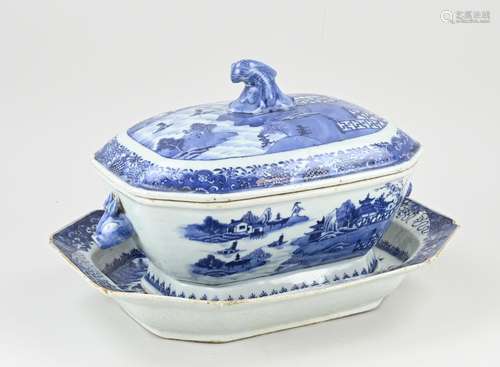 18th century Chinese lidded tureen with saucer