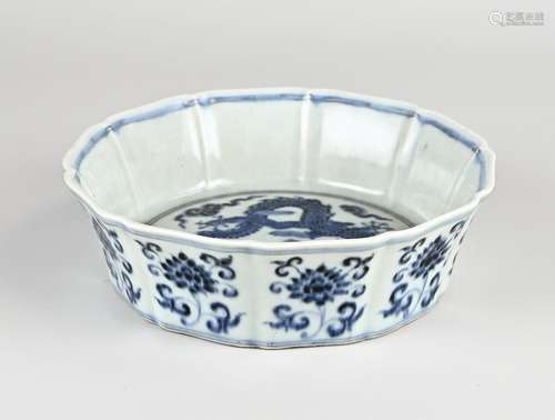 Chinese bowl Ø 19 cm.