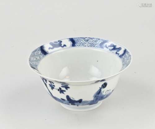 18th century Chinese hooded bowl, Ø 15.5 cm.