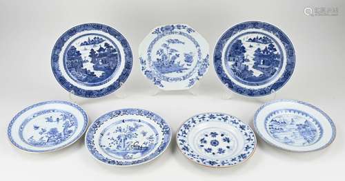 Lot of 18th century Chinese plates Ø 23 - 25 cm.